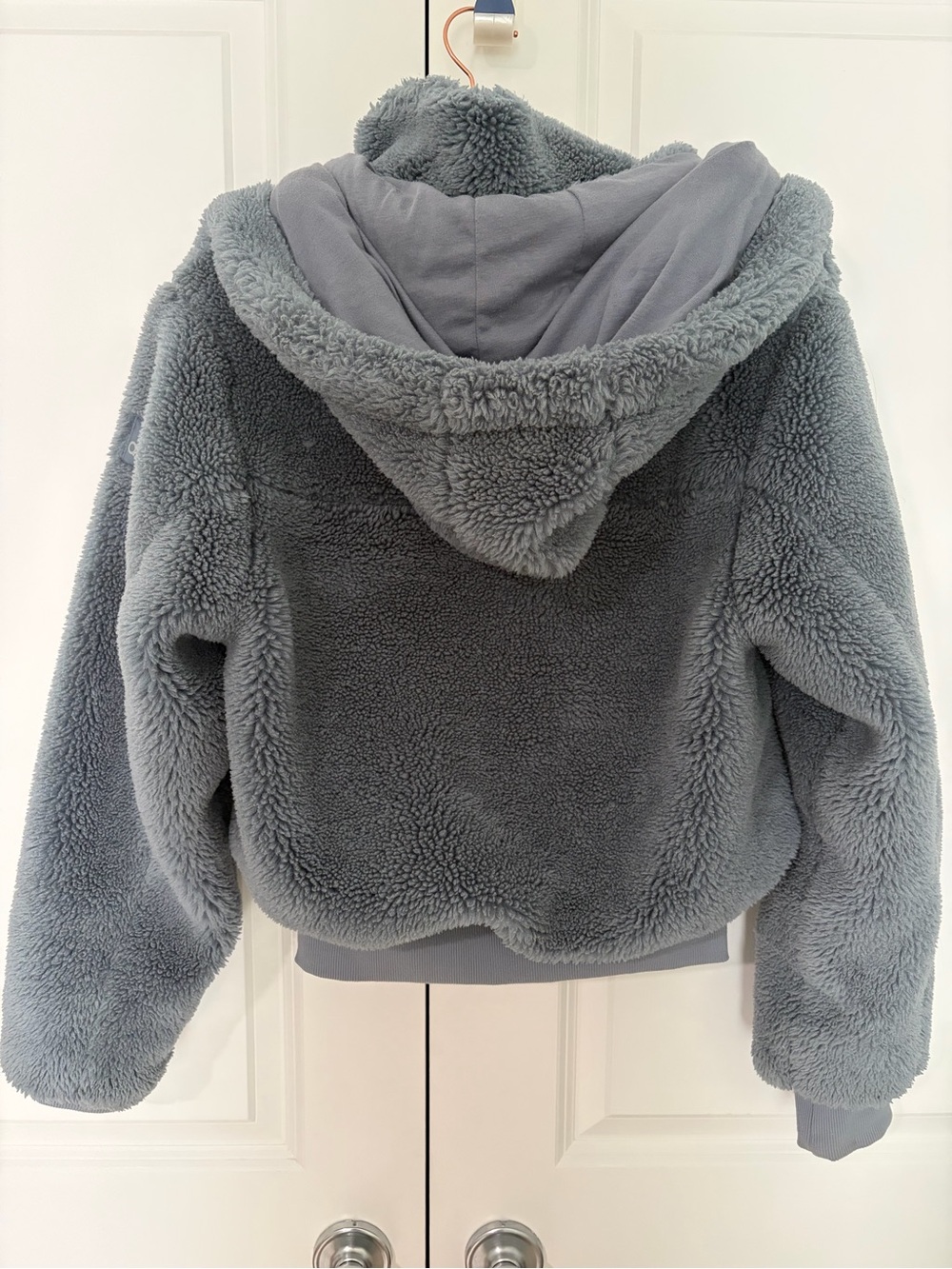 Alo Foxy Sherpa Jacket in Steele Gray Blue XS - Picture 3 of 5